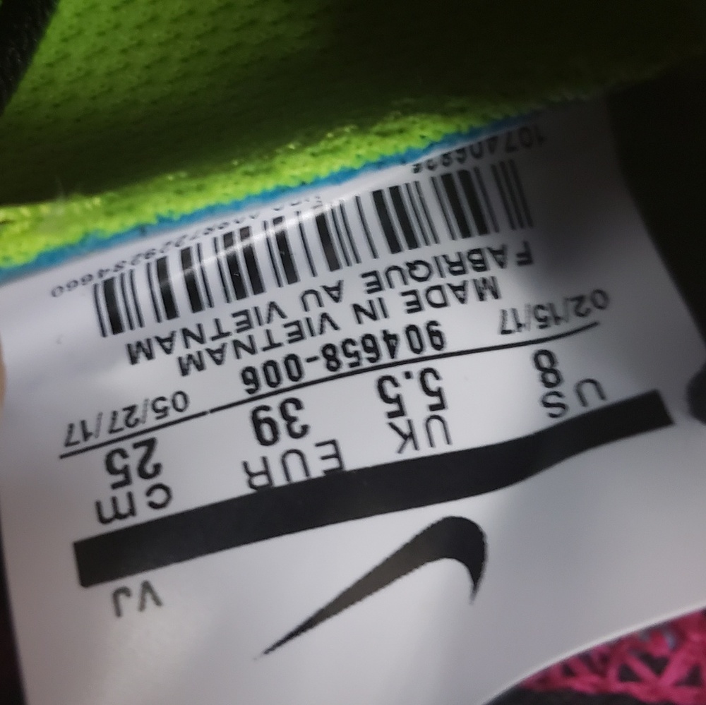 💥 Nike Free TR Flyknit 2 White Black Volt Pink 💥 - Picture 7 of 8